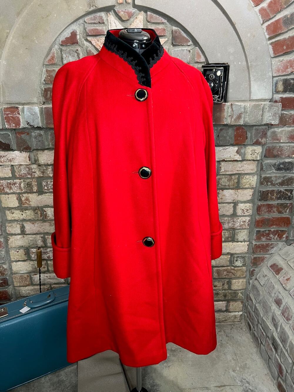 lady suzette swing coat vintage 60s union made red black